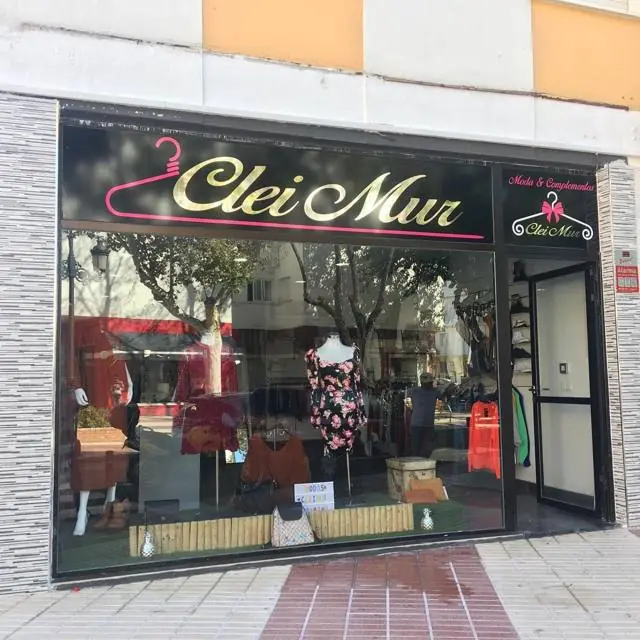 Fachadas y escaparates en San Pedro Alcántara - Rótulos Eco Print